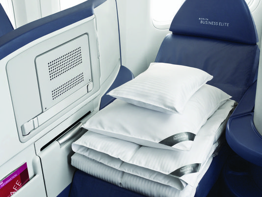 Westin Heavenly Bedding on board Delta Airlines.