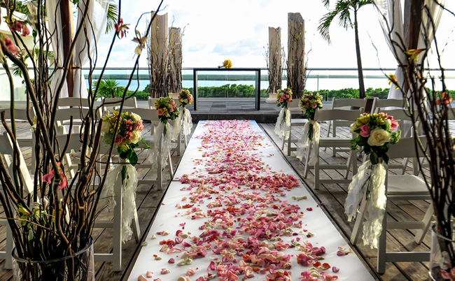 Oasis Hotels & Resorts recently launched a new wedding destination concept, O Weddings by Oasis, under the helm of Paloma Flores, Oasis Hotels & Resorts new director of weddings.