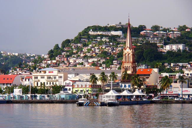 Scenery of downtown Fort de France. (Photo courtesy of Martinique Tourism Authority)