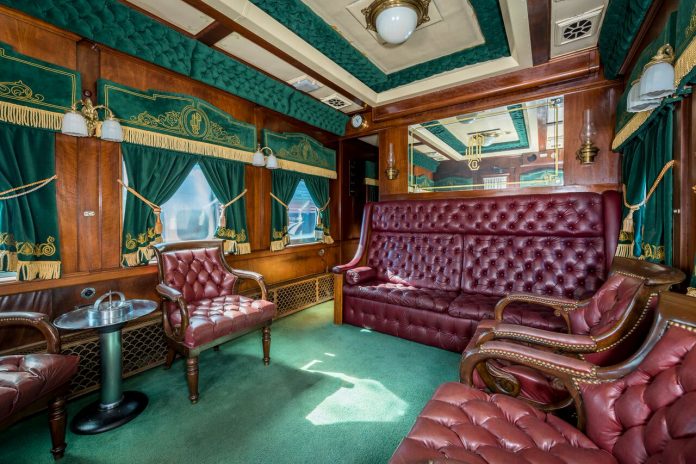 Travel agents can earn up to 25 percent commission on America’s Trains Inc. (ATs) all-inclusive, luxury train vacation bookings.Travel agents can earn up to 25 percent commission on America’s Trains Inc. (ATs) all-inclusive, luxury train vacation bookings. Travel agents can earn up to 25 percent commission on America’s Trains Inc. (ATs) all-inclusive, luxury train vacation bookings.