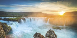 The newest destination to be added to the Earth Journeys cruise collection is Iceland.