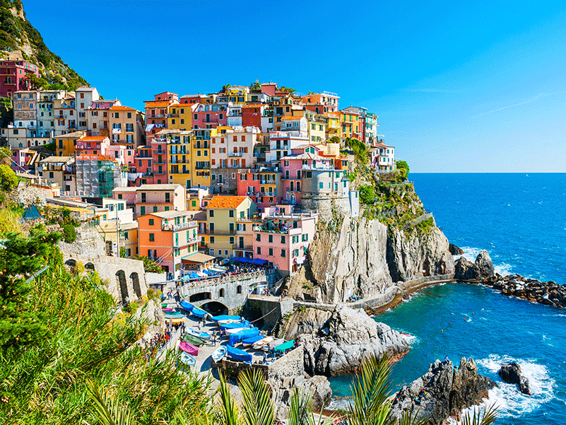 Cliffside coastal towns and scrumptious Italian fare await travelers on an On The Go Tours culinary adventure.