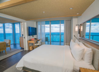 The stunning 1-bedroom Oceanfront Suite.