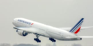 Air France B777 200.
