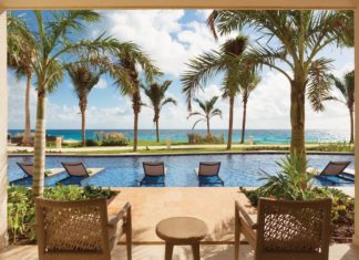 Swim Up King Suite at Hyatt Ziva Cancun.