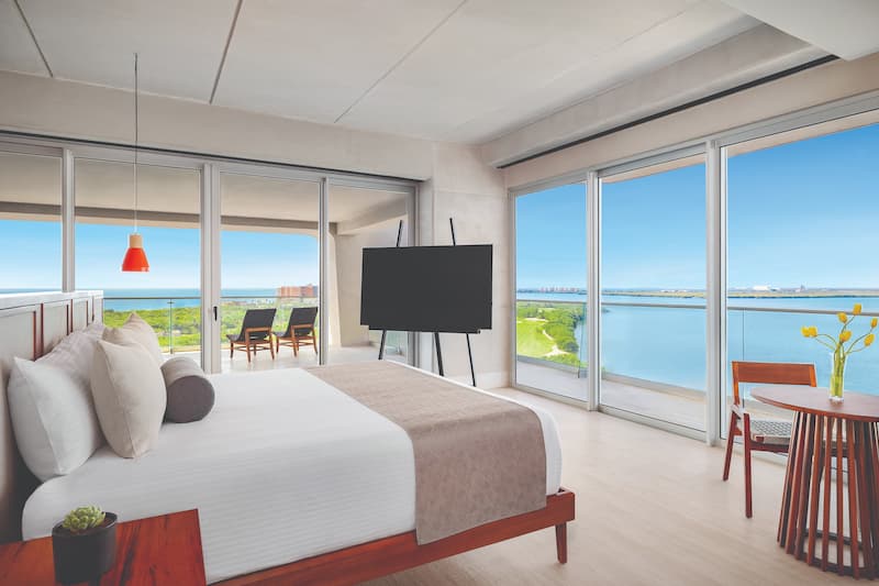 Hyatt Vivid Grand Island FAM Image