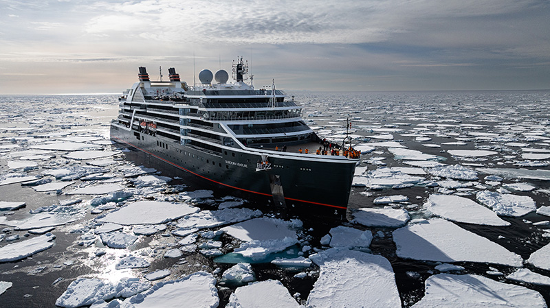 Seabourn Venture in the Arctic